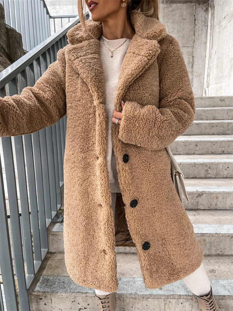 Emeja – Lange Damesjas, Schapenvacht Look