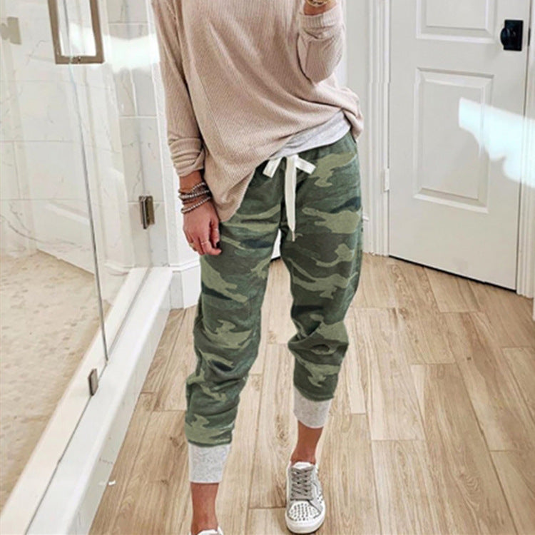 Casual camouflage jogger voor dames met trekkoord en geribde boorden