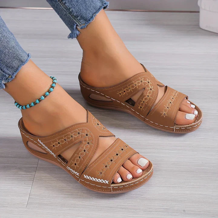 Clara - Orthopedische Sandalen