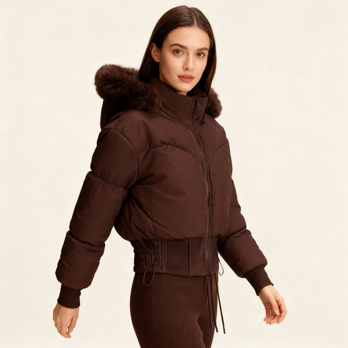 Cropped donsjas voor dames met afneembare capuchon en imitatiebont