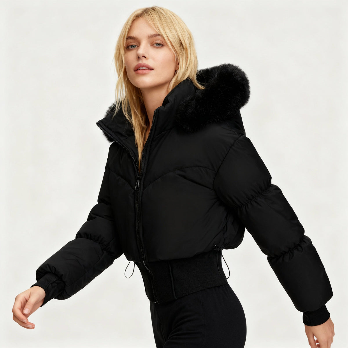 Cropped donsjas voor dames met afneembare capuchon en imitatiebont