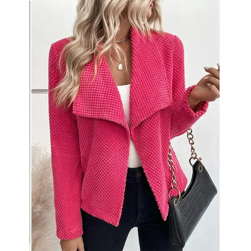 Damesblazer met losse pasvorm, brede revers en lange mouwen