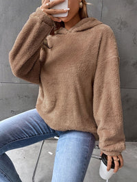 Dameshoodie – pullover – kort model – losse pasvorm – lange mouwen