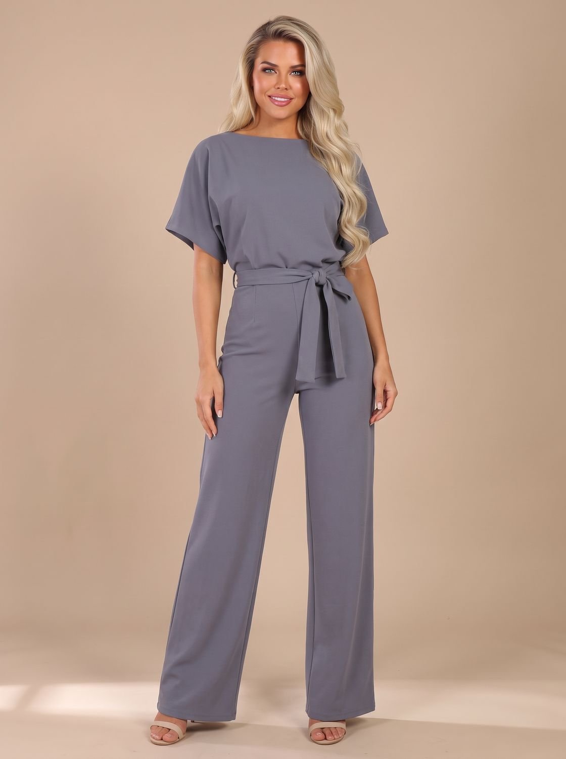 Damesjumpsuit met korte mouwen, strikceintuur en wijde pijpen