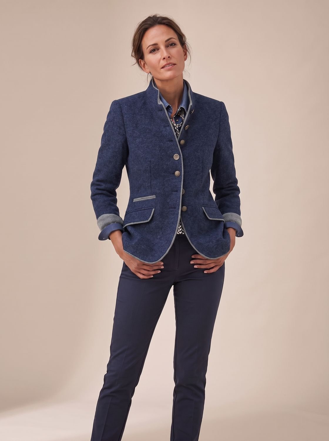 Elegant damesblazervest met opstaande kraag en knoopsluiting