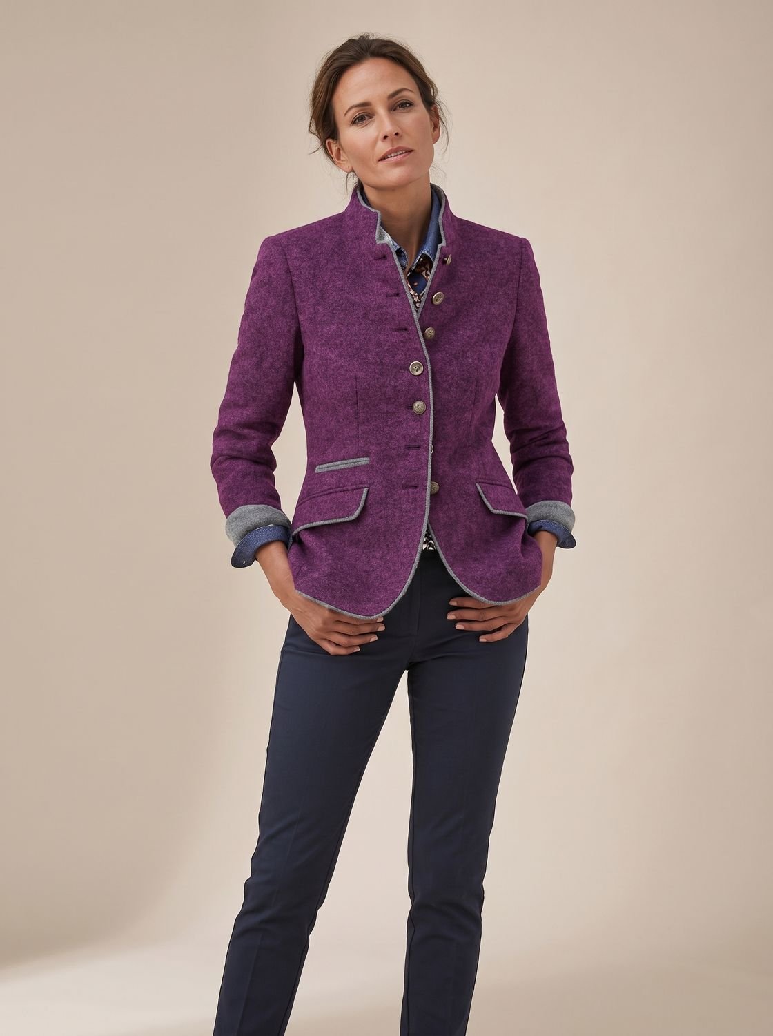 Elegant damesblazervest met opstaande kraag en knoopsluiting