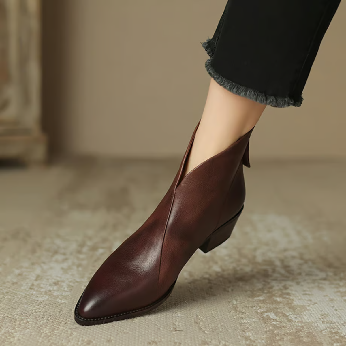 Elegante enkellaarsjes met ritssluiting aan de achterkant
