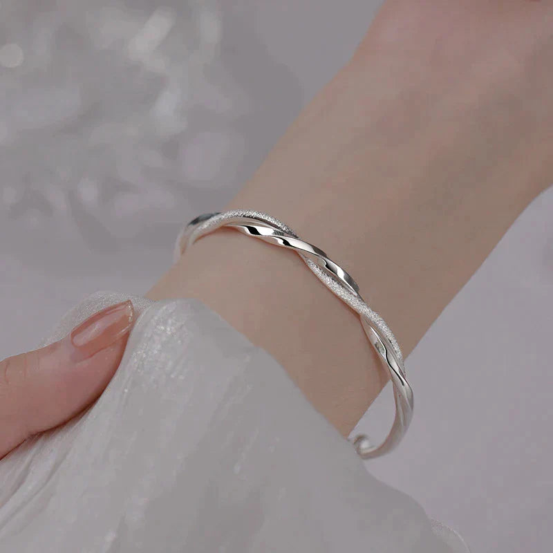 Elegante Gedraaide Zilveren Armband
