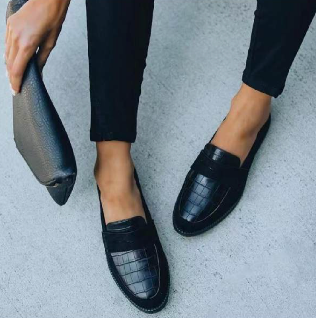 Elegante Ronde Neus Loafers voor Dagelijks Gebruik