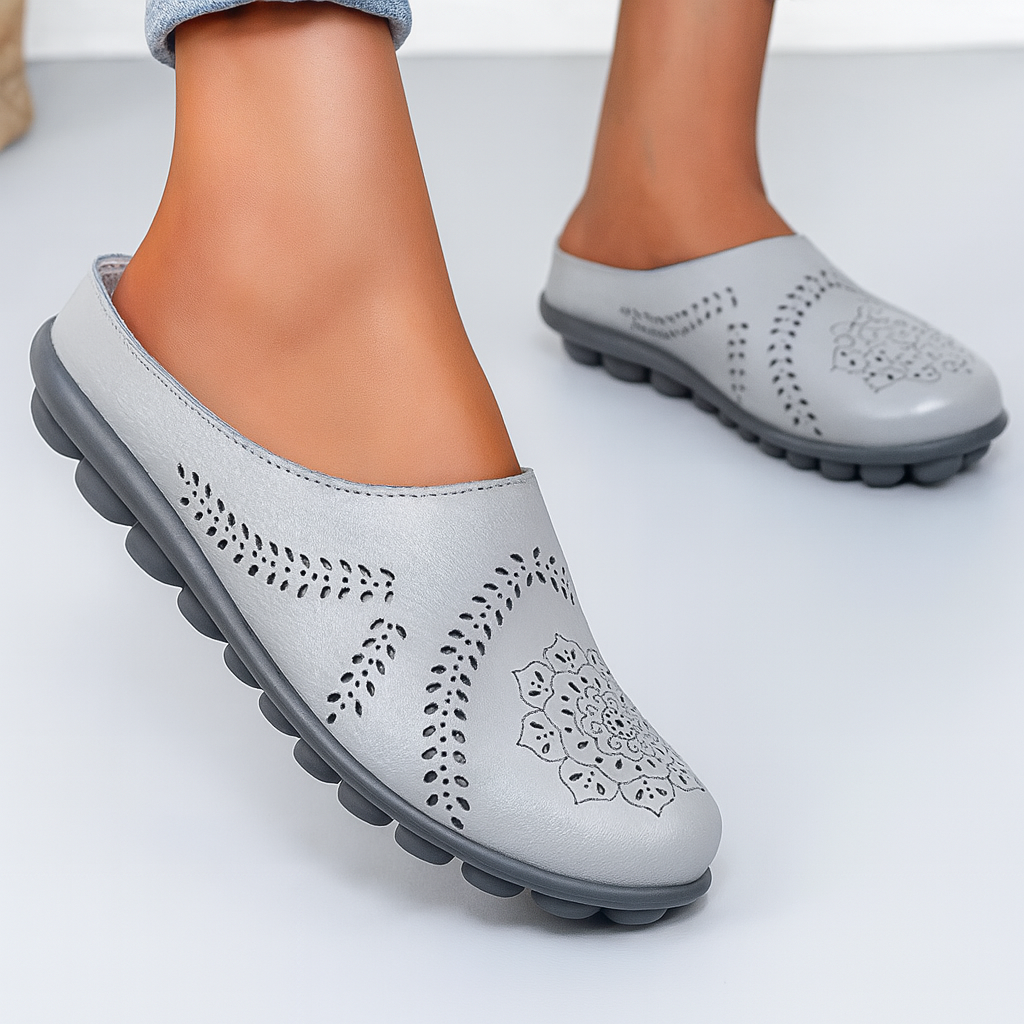 Emeja | Dames Slip-on Mules Perforated Design