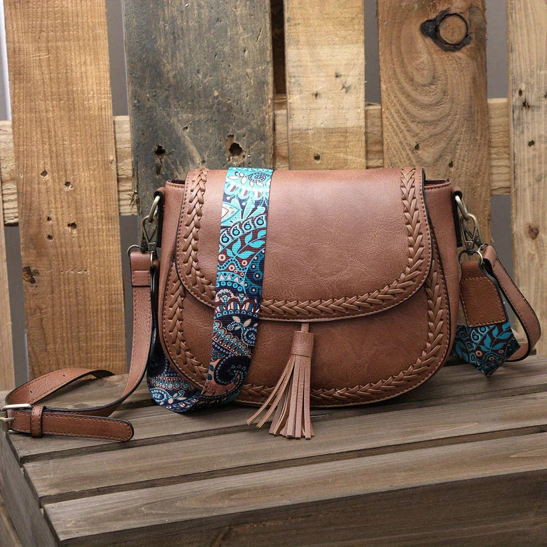 Emeja | Dames Zadel Crossbody Tas met Kwastje Detail