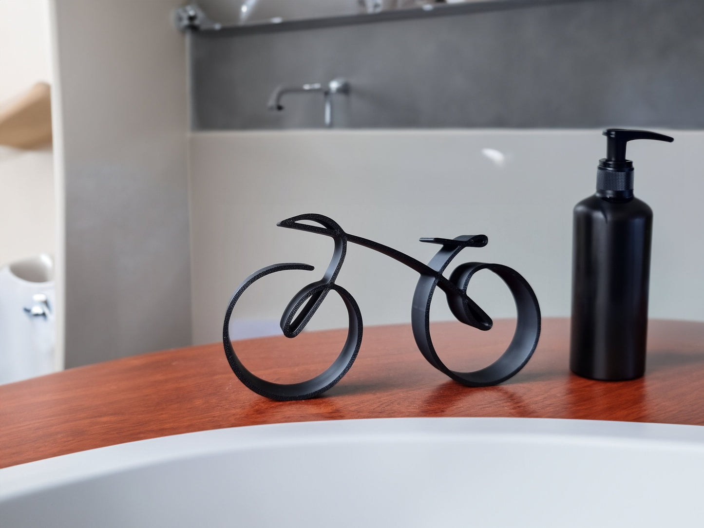 Emeja | Elegante Minimalistische Fiets Sculptuur Draadframe Stijl