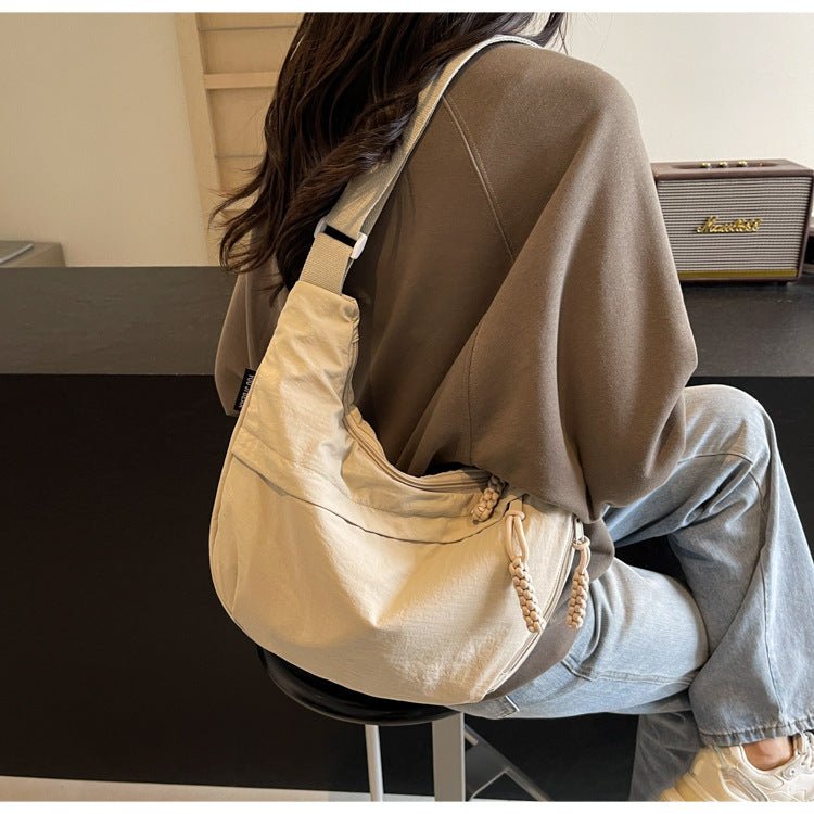 Emeja | EVERCARRY – Nylon schoudertas met slimme compartimenten voor dagelijks gebruik