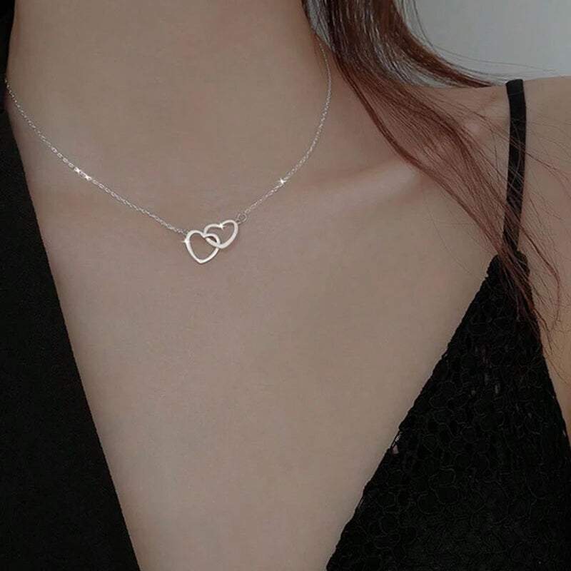 Emeja | Hart Ketting met Roterende Rozen Cadeaubox