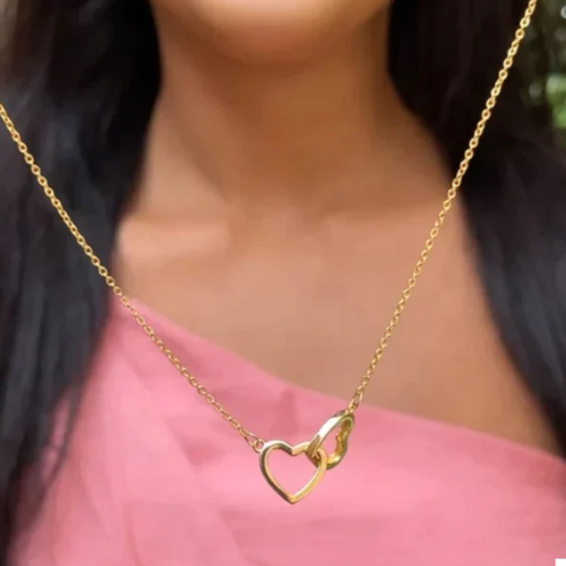 Emeja | Hart Ketting met Roterende Rozen Cadeaubox