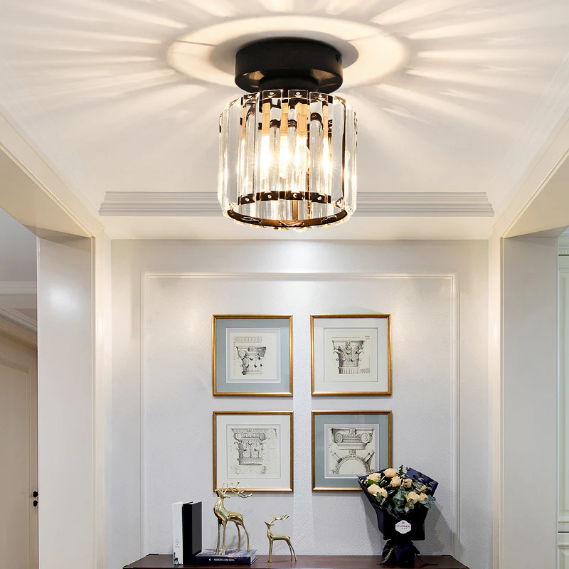 Emeja | Kristallen Plafondlamp – Messing Bevestiging & Compact Ontwerp