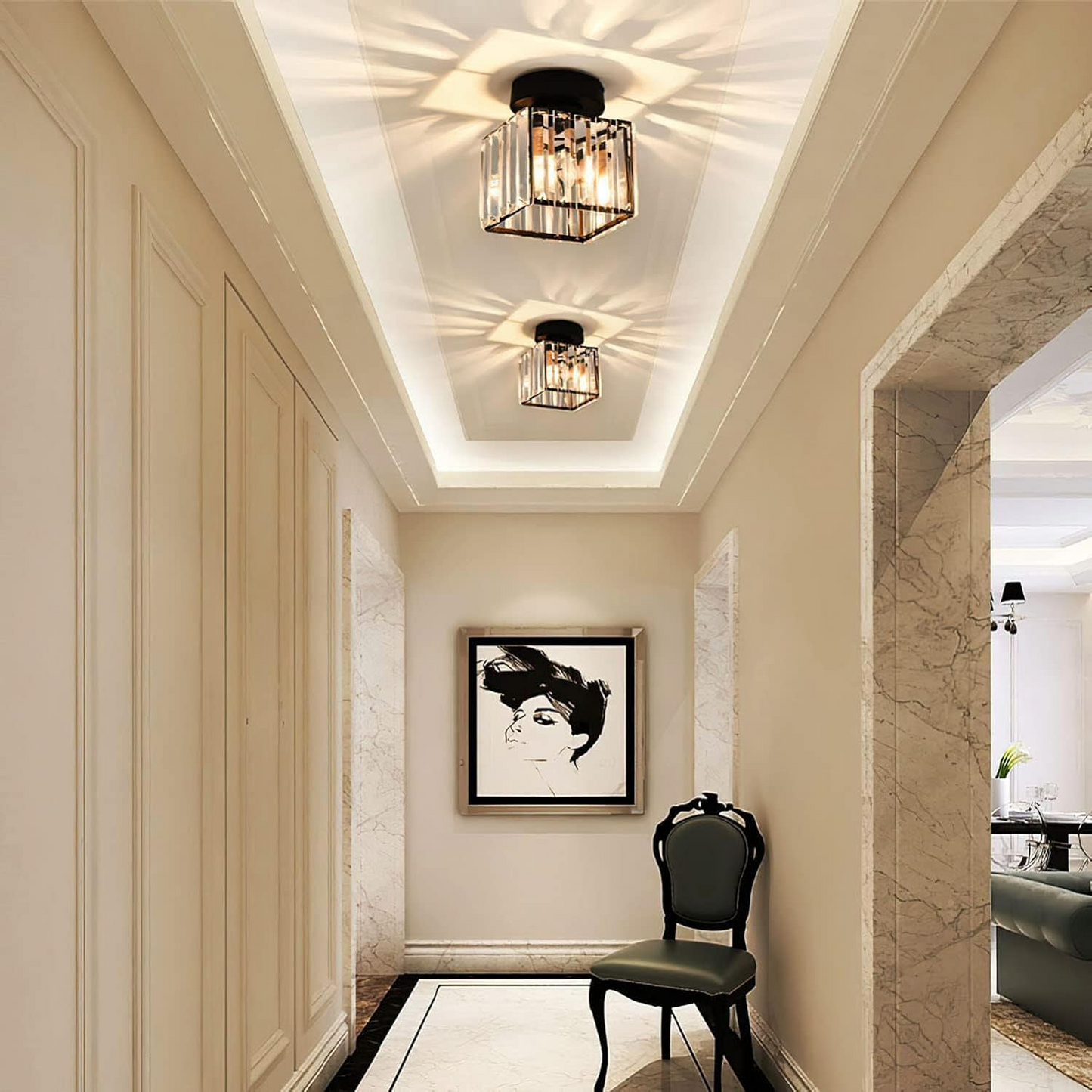 Emeja | Kristallen Plafondlamp – Messing Bevestiging & Compact Ontwerp