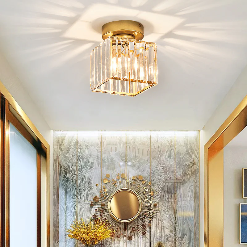 Emeja | Kristallen Plafondlamp – Messing Bevestiging & Compact Ontwerp