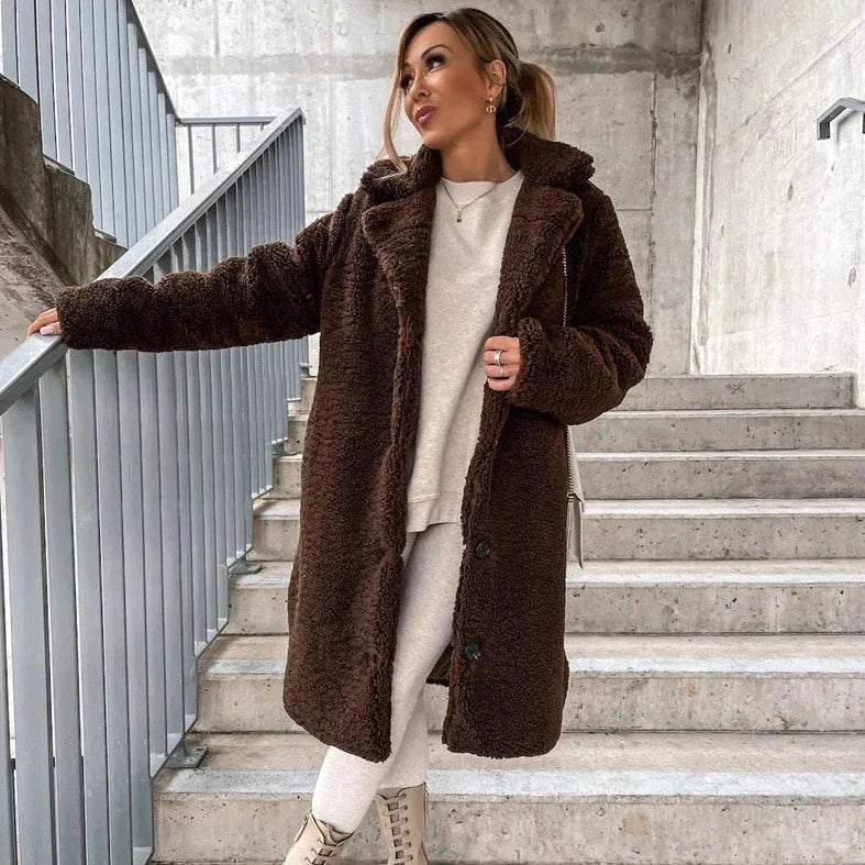 Emeja – Lange Damesjas, Schapenvacht Look