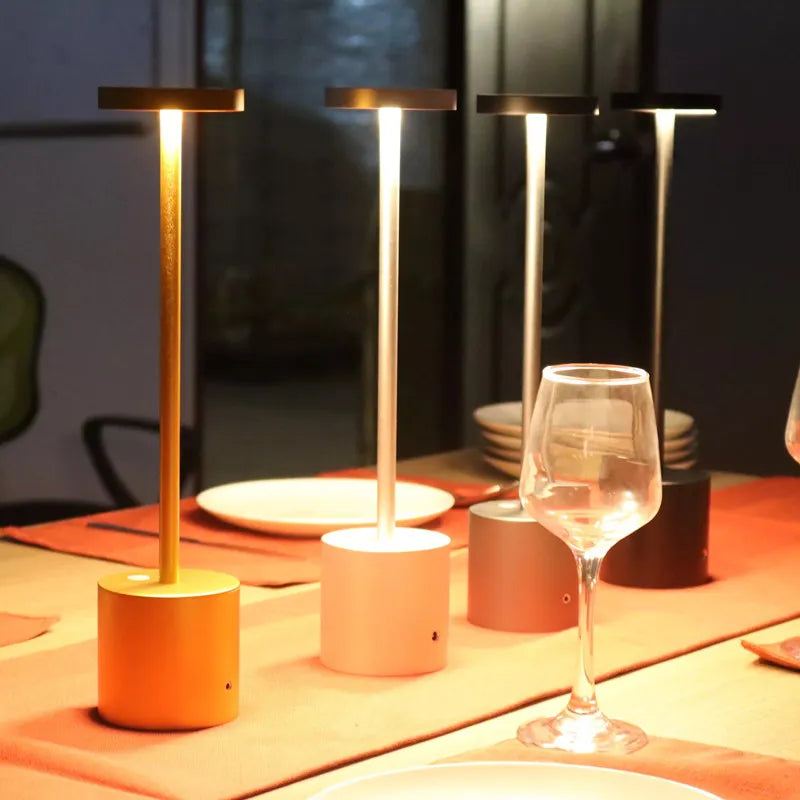 Emeja | LumaLite Oplaadbare LED Tafellamp | Draadloos | Dimbaar | Modern Ontwerp voor Restaurants en Thuis