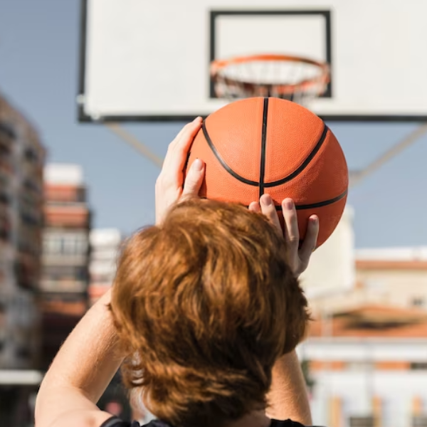 Emeja | Professionele Stille Basketbal | Geluidsvrije Schuimtechnologie | Hoogwaardige Binnen Trainingsbal | Optimale Stuiter | Veilig & Buurtvriendelijk
