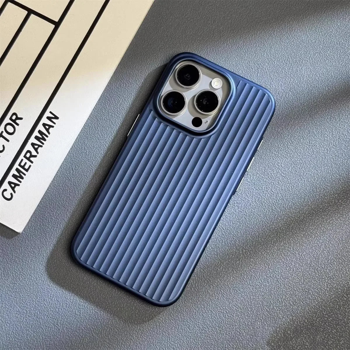 Emeja | Titanium Shield Pro iPhone Hoes