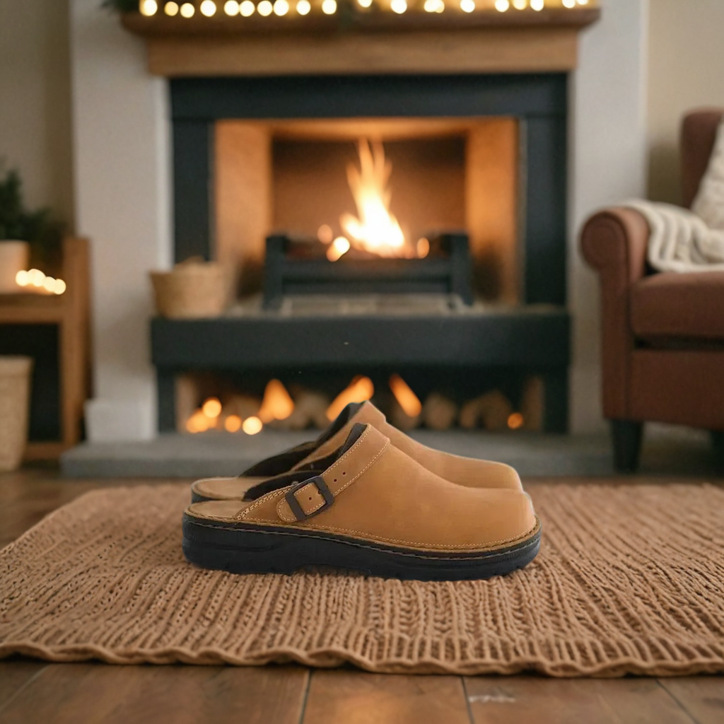 Emeja | Unisex Slip-On Klompen met Gesp Detail