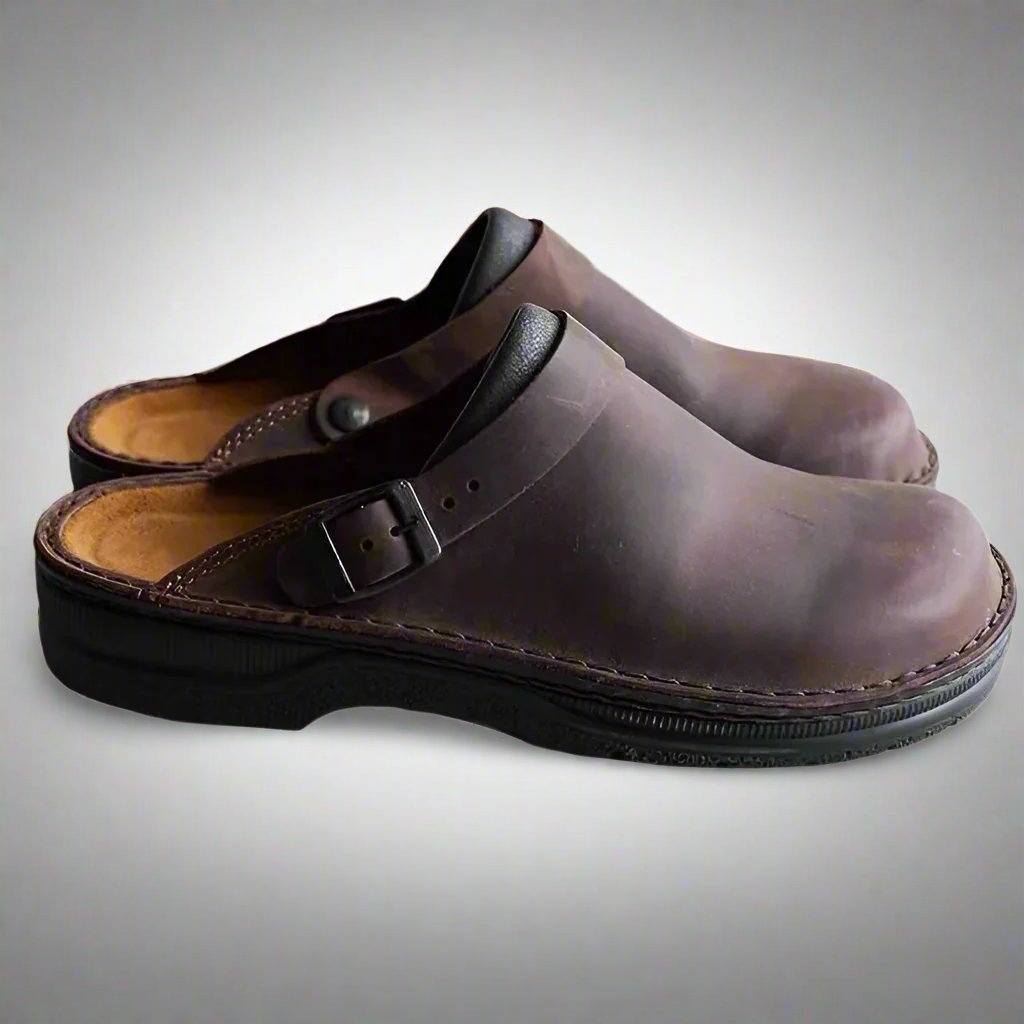 Emeja | Unisex Slip-On Klompen met Gesp Detail
