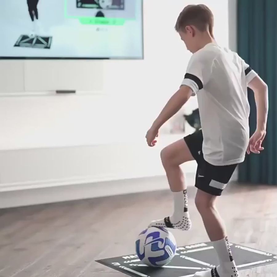 Emeja | Voetbal Pro Trainingsmat | Antislip, 2x2m Ruimte voor Vaardigheidsverbetering en Thuistraining