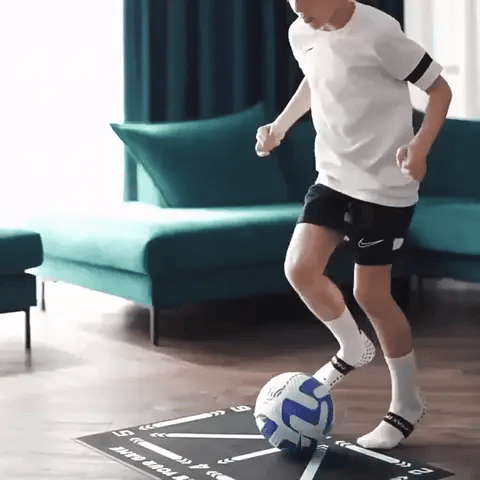 Emeja | Voetbal Pro Trainingsmat | Antislip, 2x2m Ruimte voor Vaardigheidsverbetering en Thuistraining