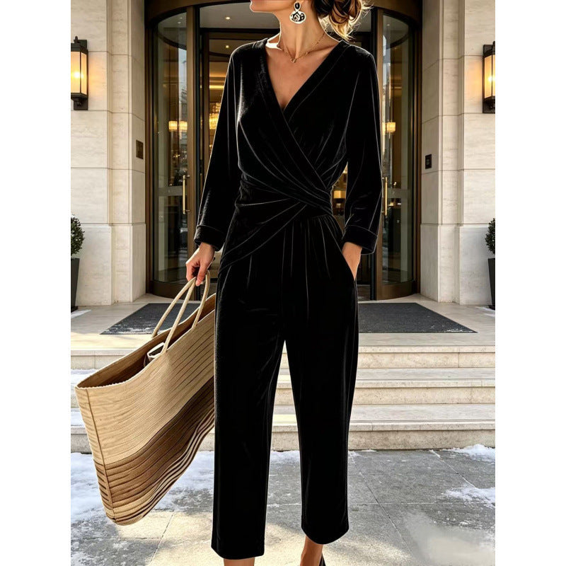 Fluwelen damesjumpsuit met wikkelbovenstuk, getailleerde drapering en wijde enkellange pijpen