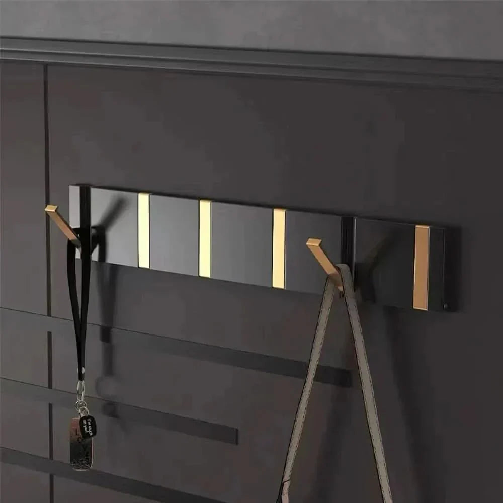 FOLDHOOK – Elegante Wandhaak met Vouwbaar Ontwerp voor Ruimtebesparende Organisatie
