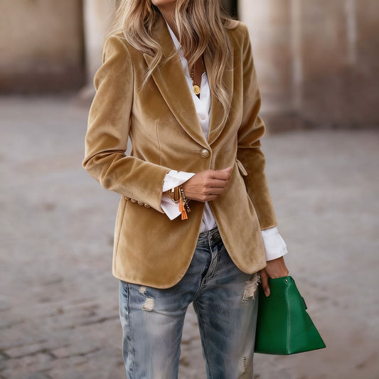 Getailleerde fluwelen damesblazer met reverskraag en eenknoopssluiting