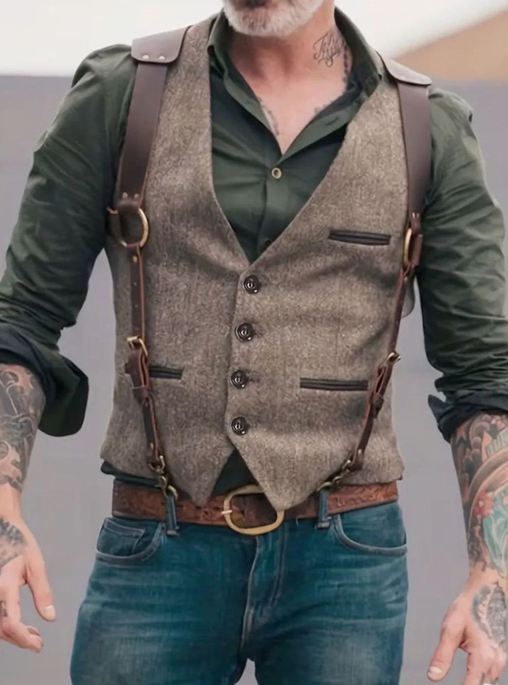 Heren western gilet in suèdelook met leren bandjes en knoopsluiting