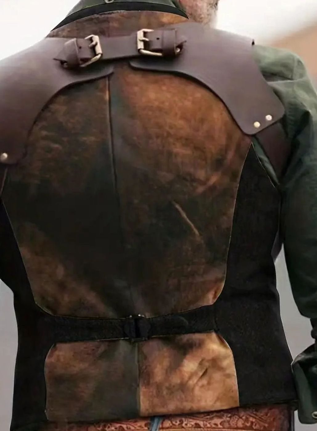 Heren western gilet in suèdelook met leren bandjes en knoopsluiting