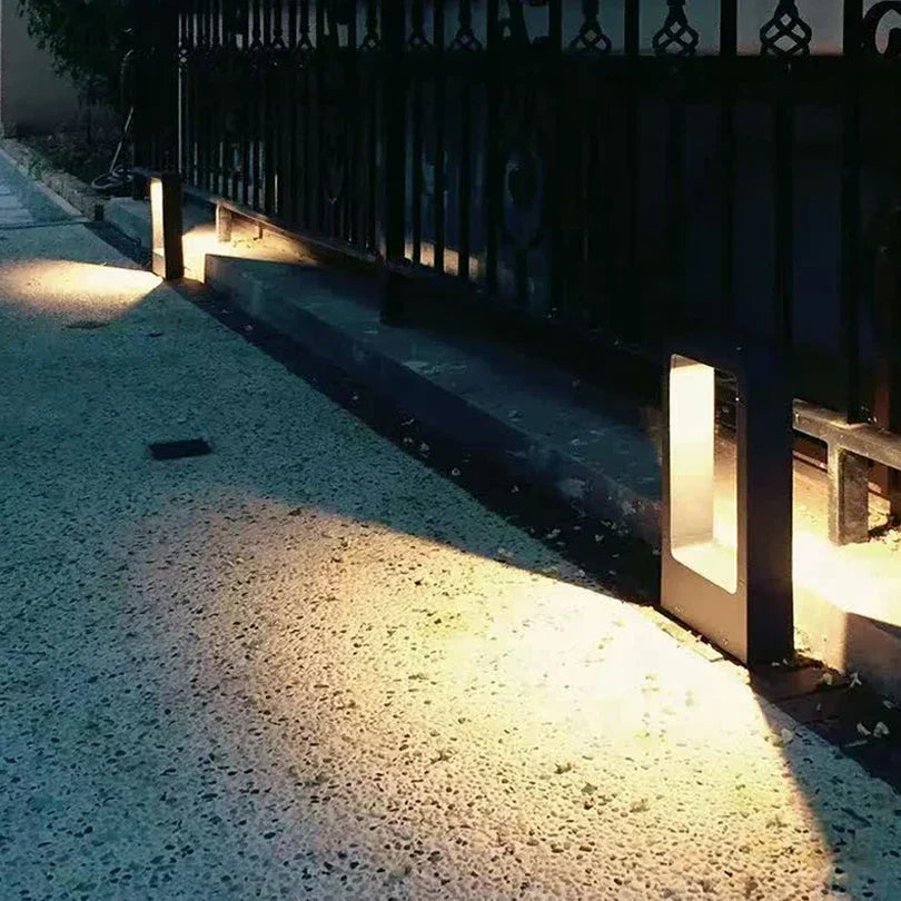 Hoogwaardige Tuinlamp met Duurzame Bevestiging voor Buitengebruik