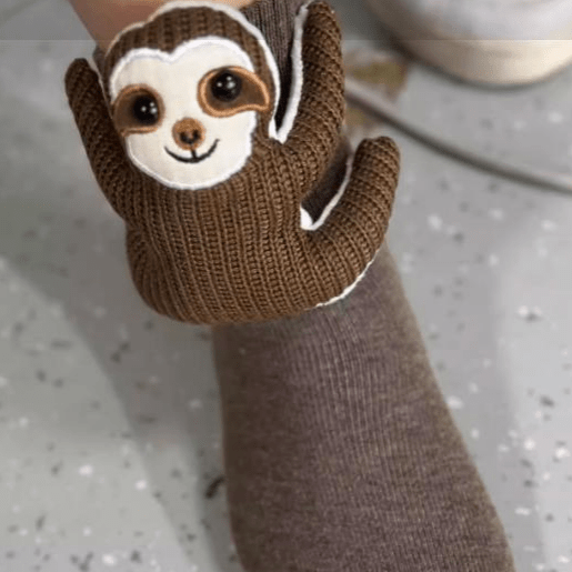 HUGFOOT – Gezellige Huissokken met Schattige 3D Dieraccent en Veilige Antislip Zool