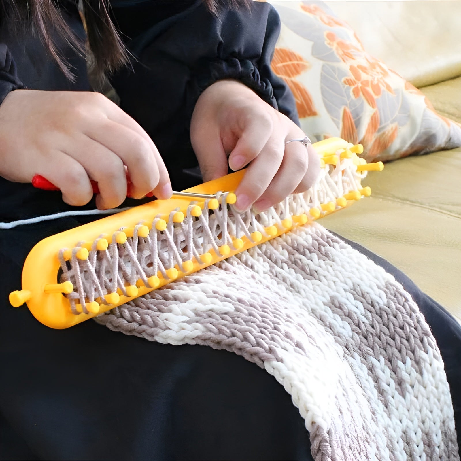 Knitara — Naaldvrije Breiloom voor Eenvoudig Draagbaar Creatief Werk