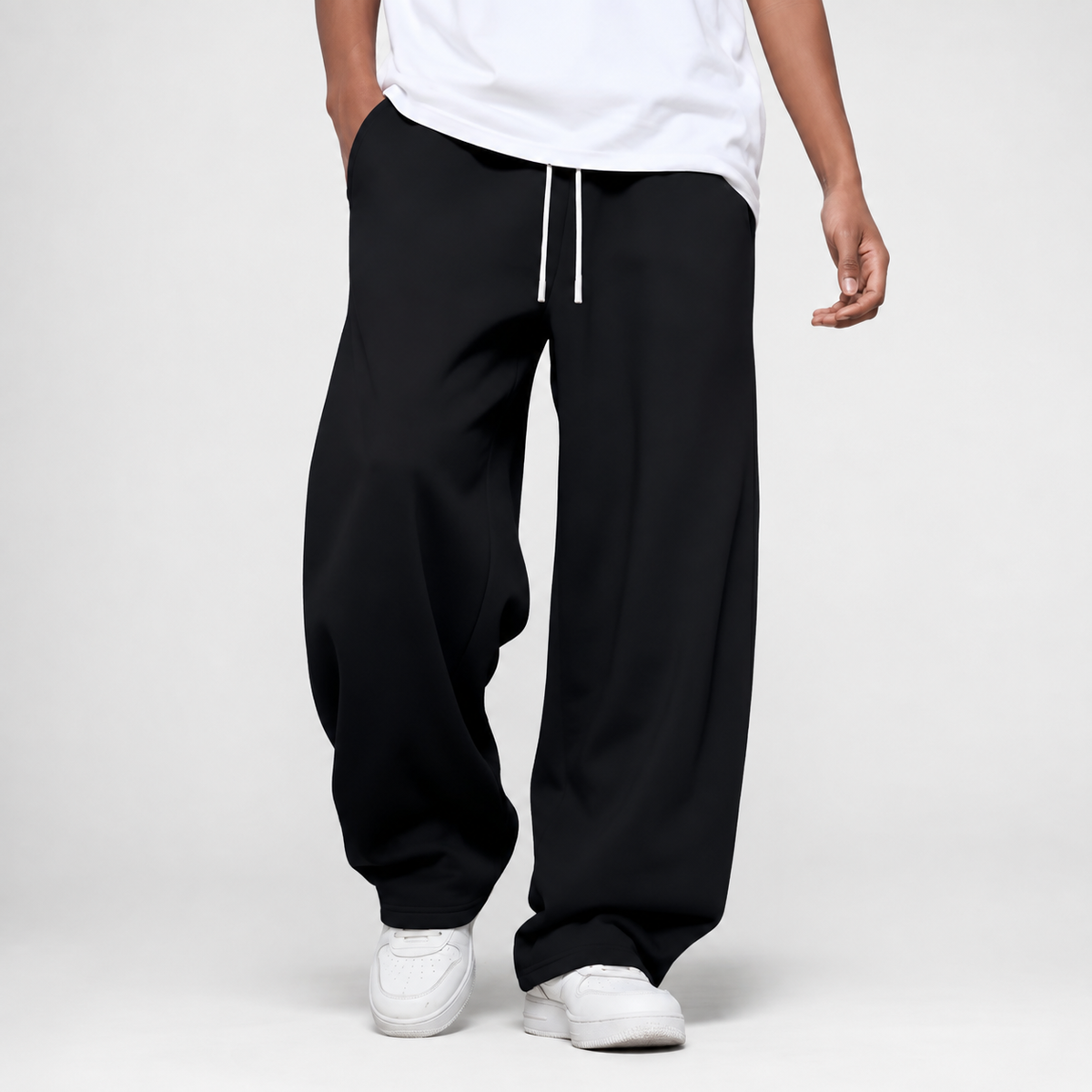 Losvallende en lange joggingbroek