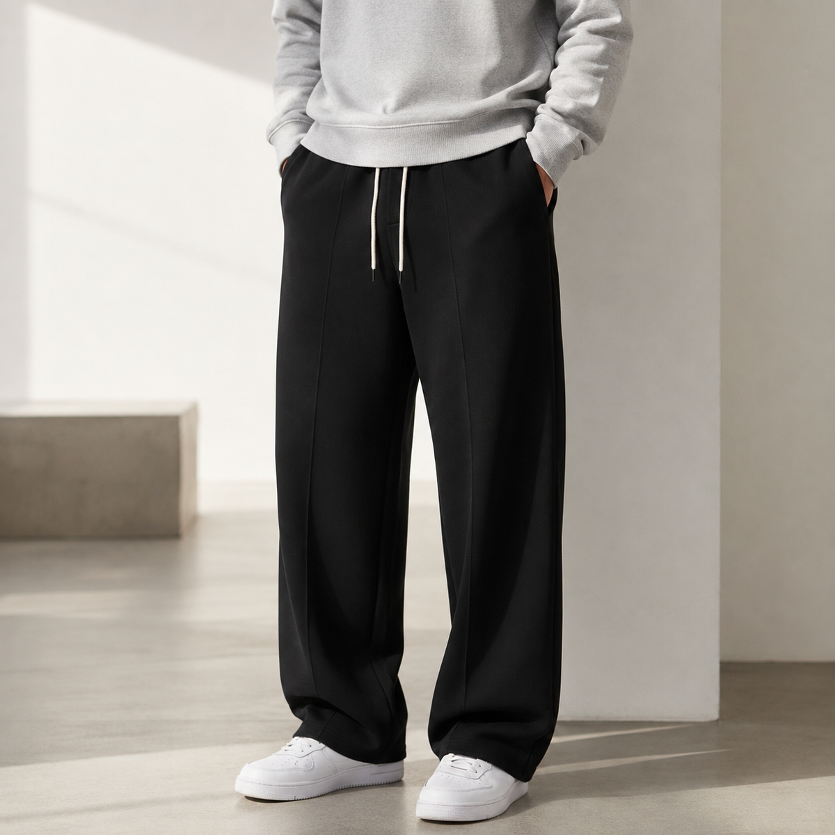 Losvallende en lange joggingbroek