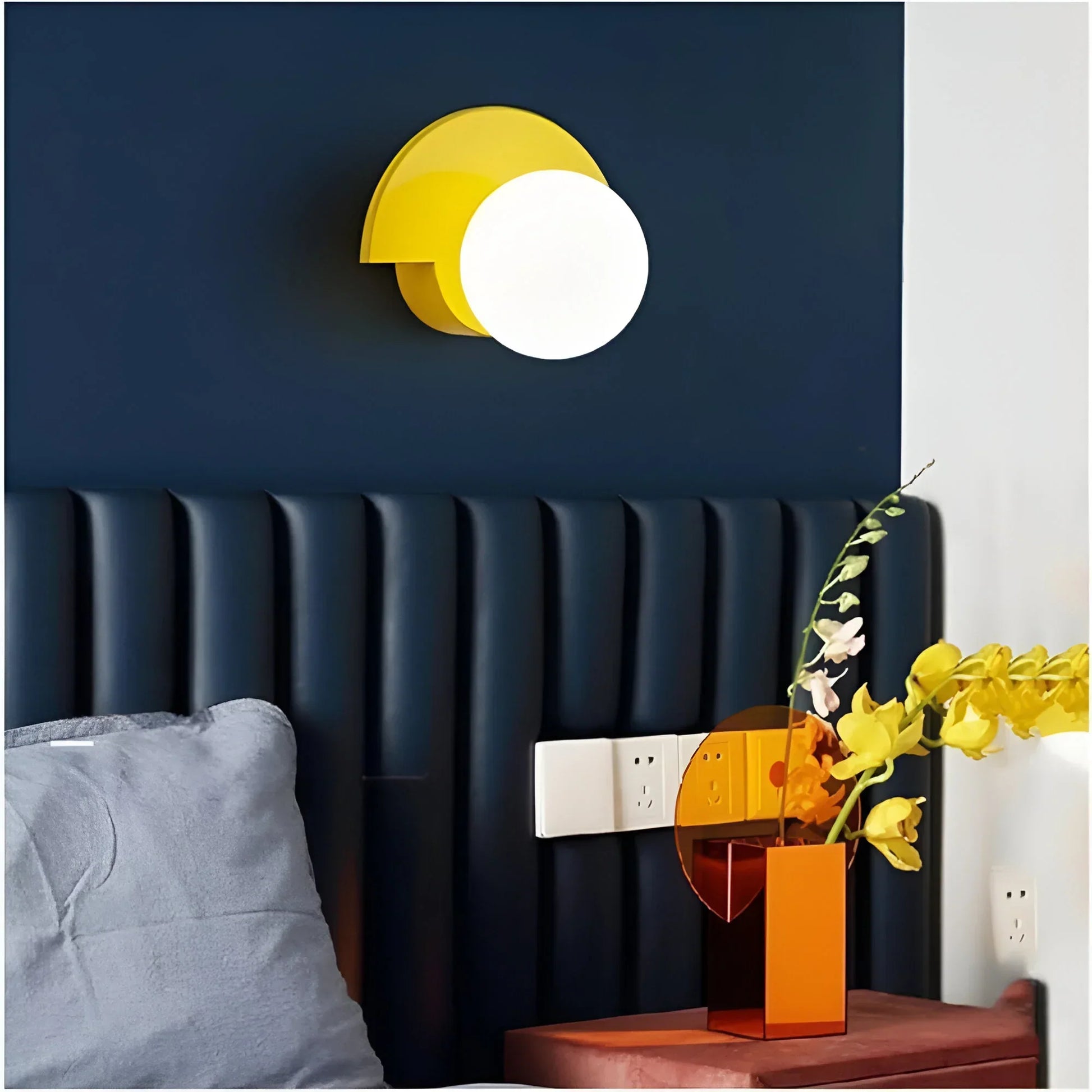 LumiGlow – Moderne Halve Maan Wandlamp
