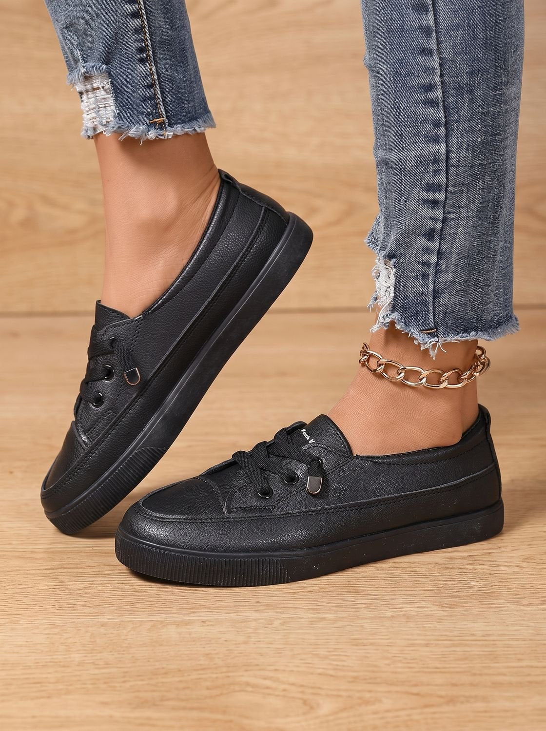 Orthopedische dempende lage vetersneakers voor dames