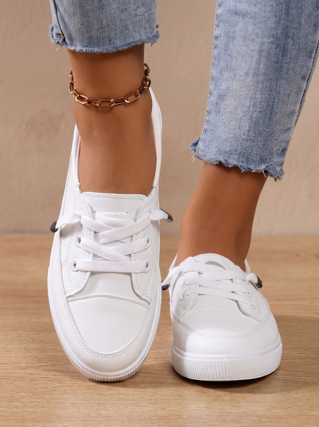 Orthopedische dempende lage vetersneakers voor dames
