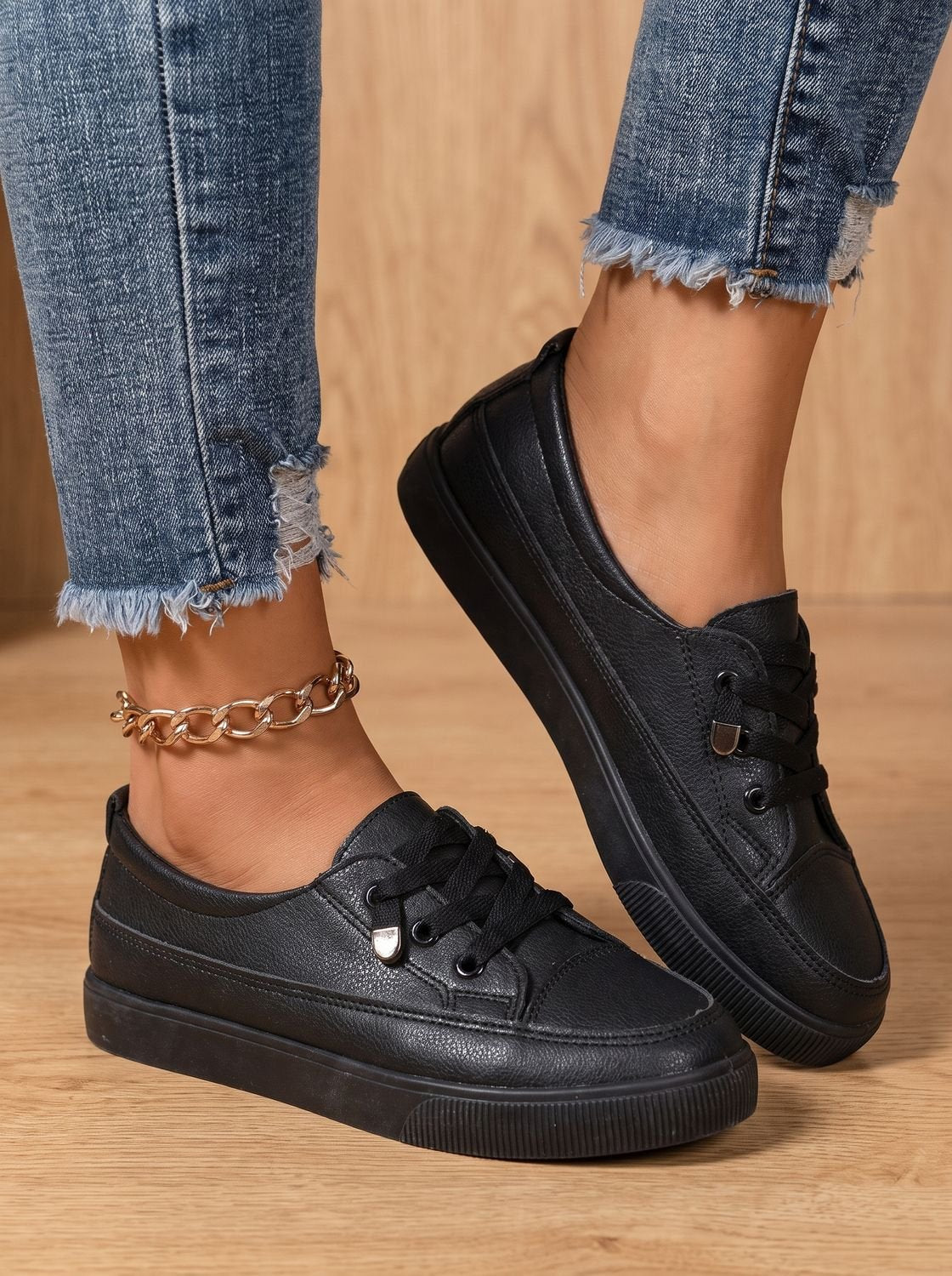 Orthopedische dempende lage vetersneakers voor dames
