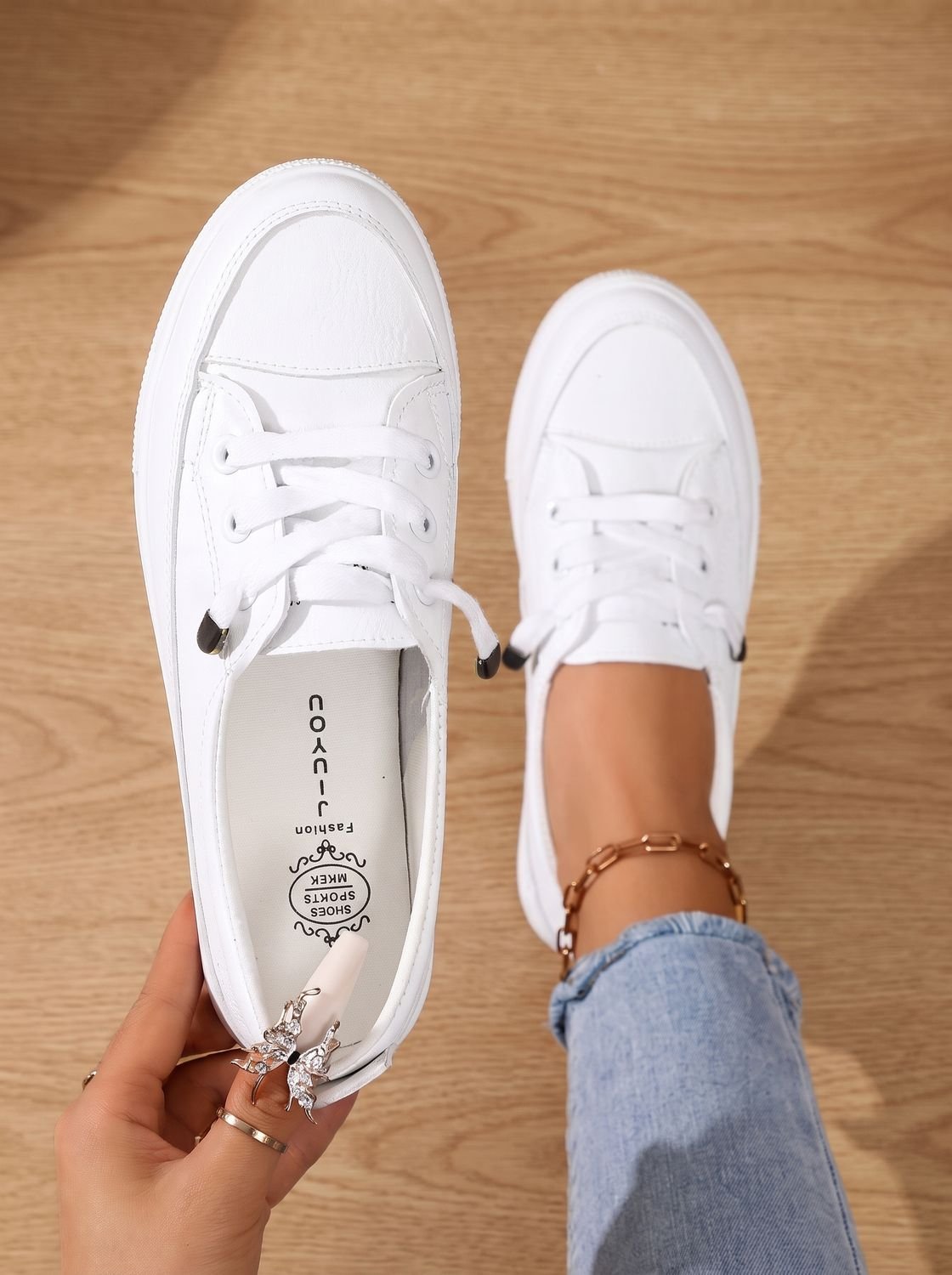 Orthopedische dempende lage vetersneakers voor dames