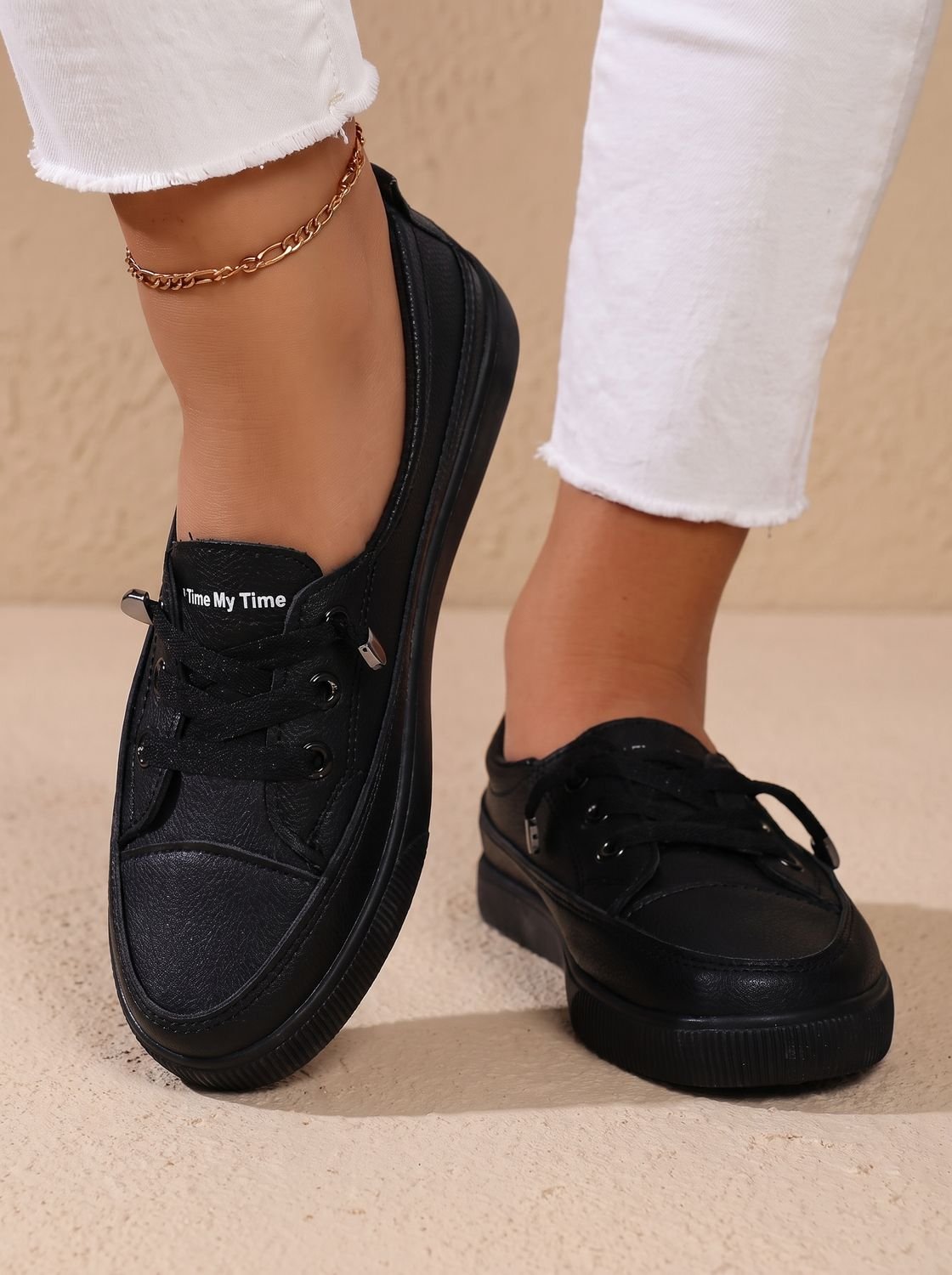 Orthopedische dempende lage vetersneakers voor dames
