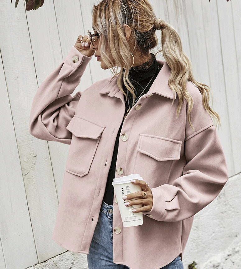 Oversized damesjas van wolmix met knoopsluiting en borstzakken met klep – stijlvolle winterjas