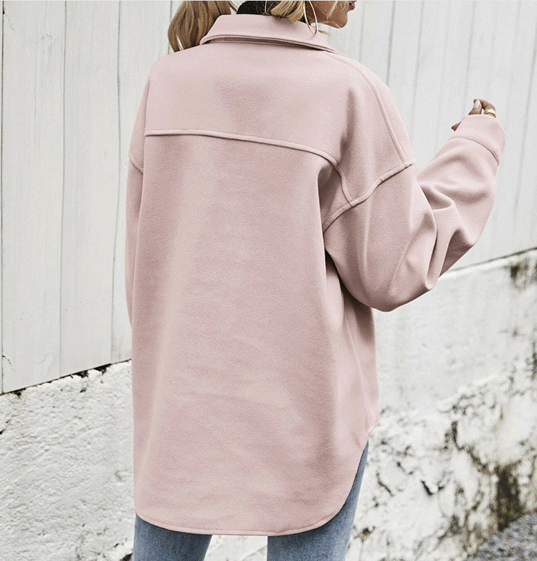 Oversized damesjas van wolmix met knoopsluiting en borstzakken met klep – stijlvolle winterjas
