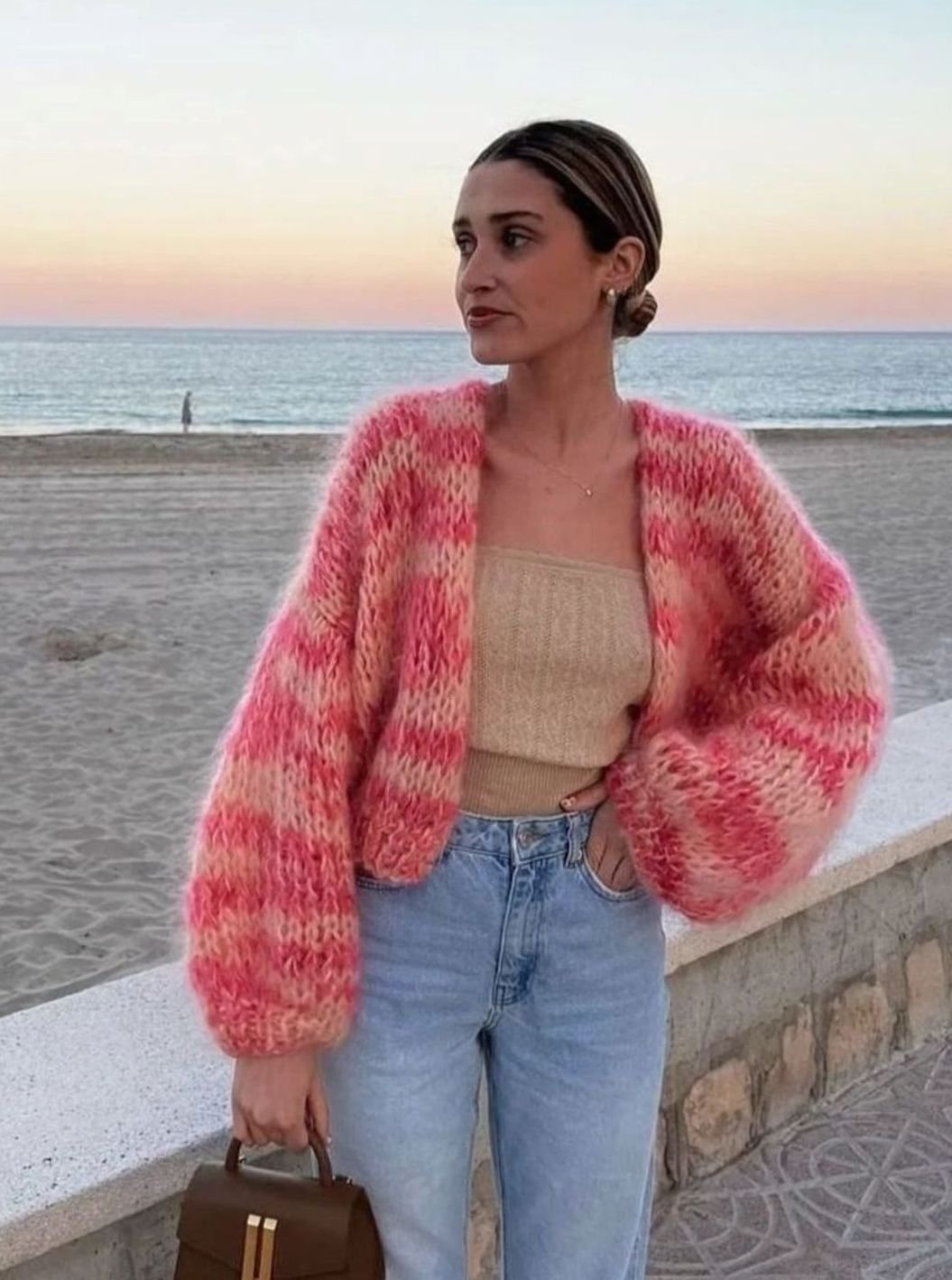 Oversized gestreept gebreid damesvest met relaxte pasvorm