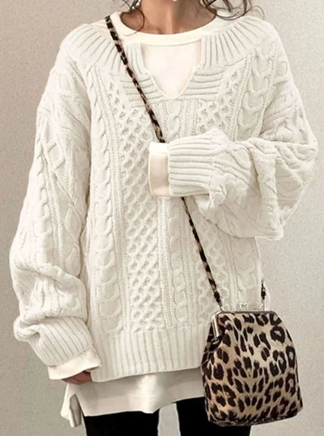 Oversized kabeltrui met V-hals en laagjeslook voor dames